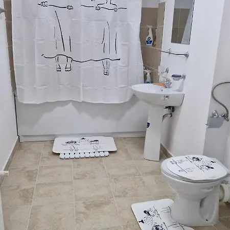 Apartment Garii Near Train Station, Self Check-in,