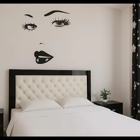 Apartment Garii- Check In Independent