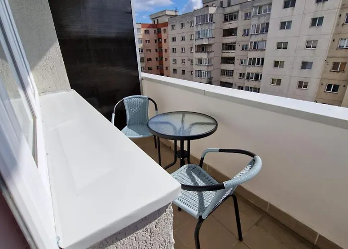 Garii- Check In Independent *